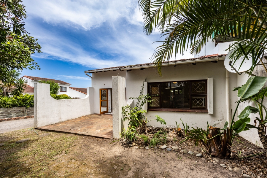 3 Bedroom Property for Sale in Beacon Bay Eastern Cape